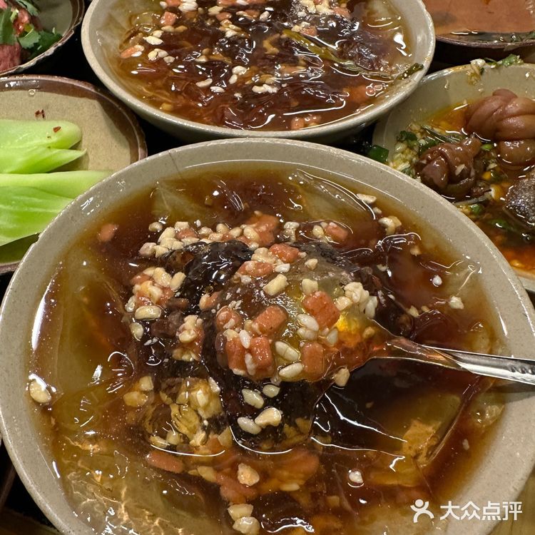 藏在解放碑老巷子里的社区火锅 好吃不贵！！！