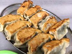 鲜肉韭菜煎饺-芬芳甜品(同福路店)