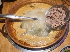 -洱火云南酸菜牛肉火锅(石景山当代商城店)