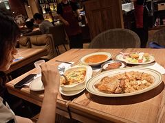 -玛格萝妮比萨屋(陆家浜路店)