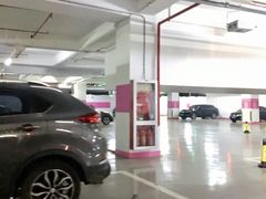 -新世界新丸中心-地下停车场