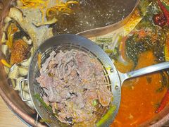 -洱火云南酸菜牛肉火锅(石景山当代商城店)