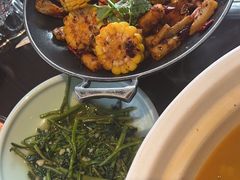 -川流不息·地道川菜·小龙虾(松东路店)