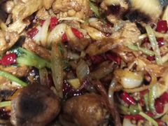 -鸡遇虾煲干锅火锅(小寨金莎店)