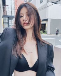 -十六番发型师事务所