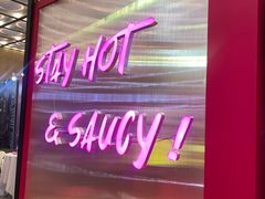 -上海跨国采购会展中心