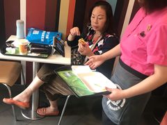 -麦当劳(乳山路店)