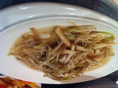 清炒白芹-久宴·天目湖大鱼头(恐龙园店)