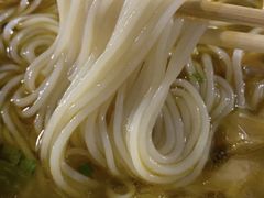 -越洋肖氏老米线(杨家坪店)