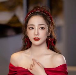 -莫小姐婚纱
