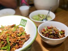 -费大厨辣椒炒肉(万家丽一店)