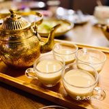 他们家的灯饰就其实就很有那种异域风情了～整个环境就在