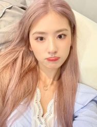 -AYO SALON