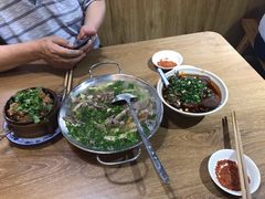-杨三孃跷脚牛肉(美洲花园店)