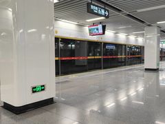 -南昌西站(地铁站)