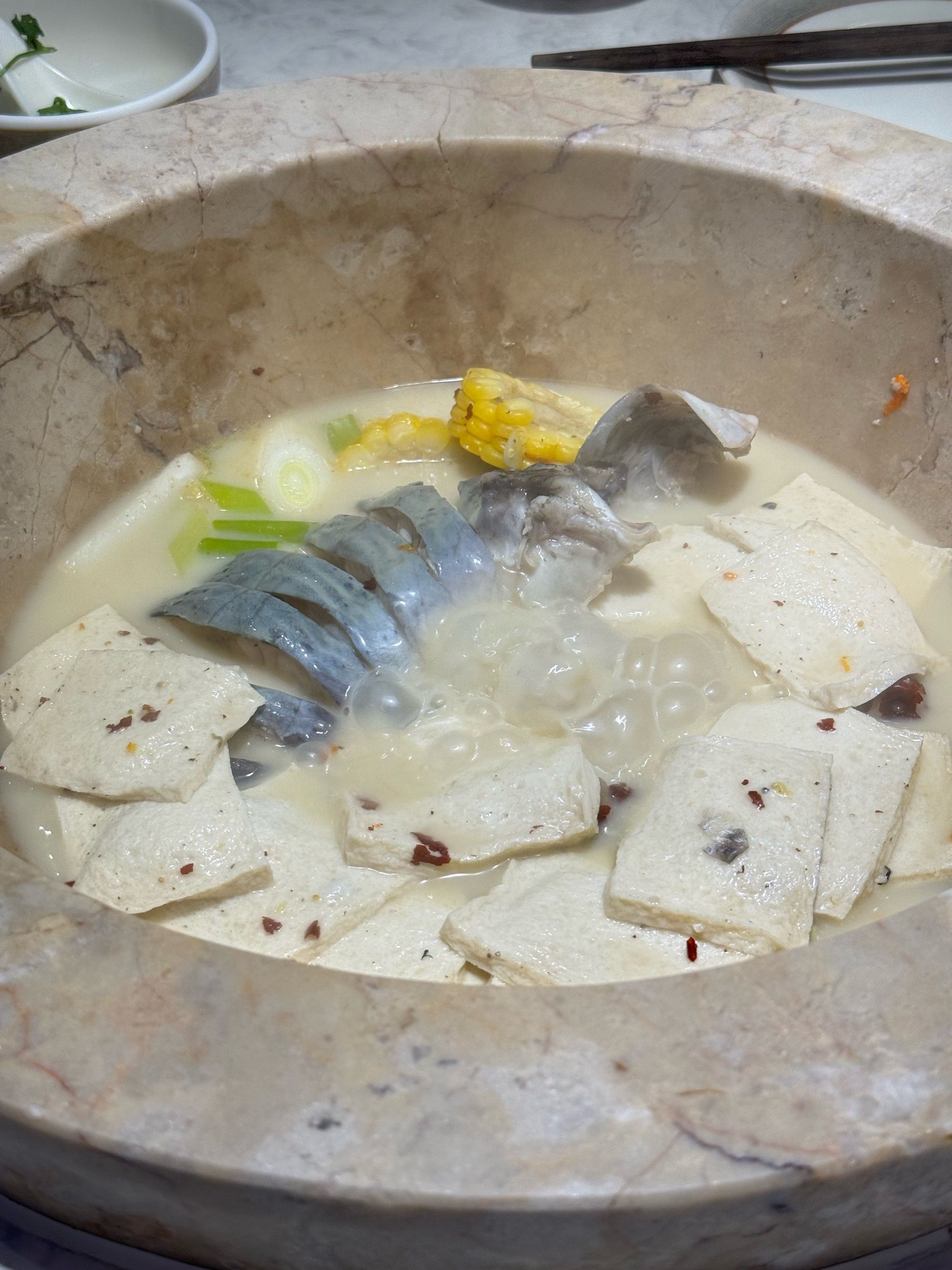 大连!超赞的七彩云南石锅鱼95