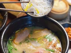-银米·云南传统过桥米线(双廊黑金冠店)