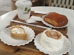 -VERIE BAKEHOUSE