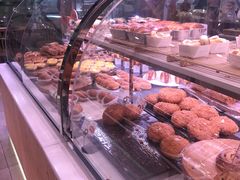 -巴黎贝甜(华堂新辰汇店)