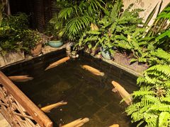 -Cuc Gach Quan Restaurant