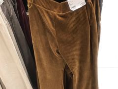 -优衣库(昆明七彩METOWN购物中心店)