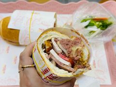 -Bánh Mì Huynh Hoa