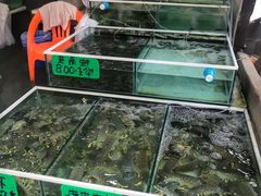 -拉威海鲜市场