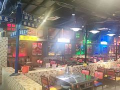 -马路牙子烧烤音乐酒馆(望京店)