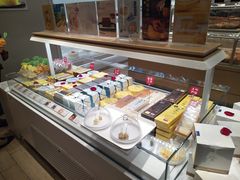 -好利来(十里河店)