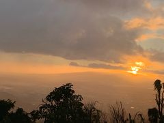 -钻石头山