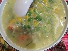 -鱼满舱·鲜活海鲜·正宗鲁菜