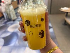 -每日新鲜水果吧(芮欧百货店)