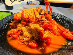 经典蒜香龙虾-红盔甲·小龙虾(天钥桥店)