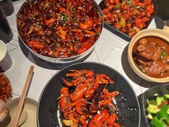 -巴厘龙虾·榜首油焖大虾(音乐学院·沿江酒馆店)
