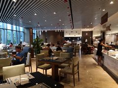 大堂-筠咖啡西餐厅(上海国展宝龙丽筠酒店)