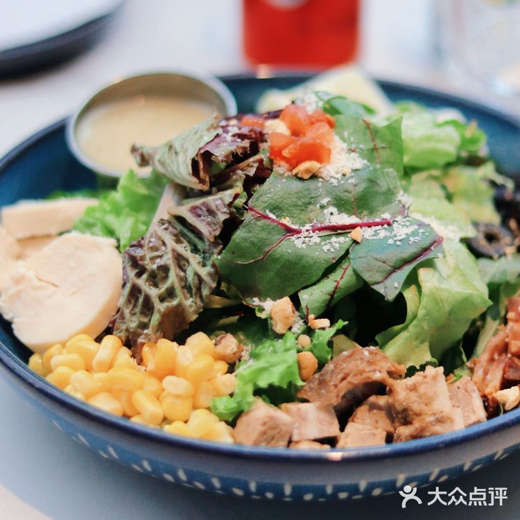 青岛偶然发现的小众西餐厅，舒适又好吃～