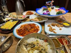 -青瓦餐厅·生鱼片·韩园烤肉(西塔店)