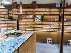 -罗伯特眼镜·蔡司官方授权(罗湖国贸店)
