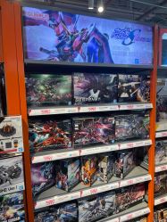 -逝水玩具折扣店