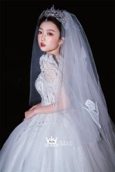点击看大图 -艾拉·女王婚纱礼服馆