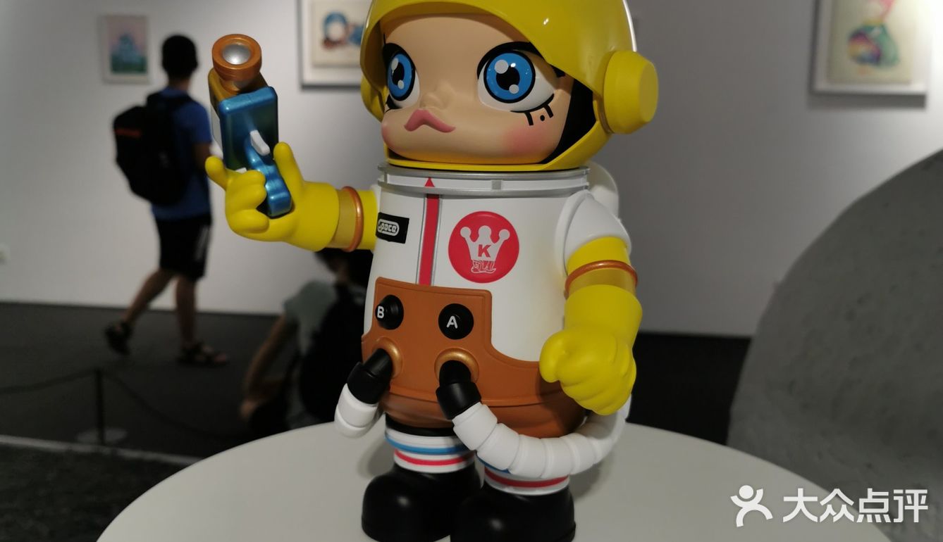 IFS国金中心DIMOO环游星海