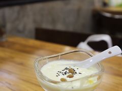 自制老酸奶牛奶-清真西北风味餐厅