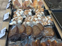 -OUR Bakery(中海环宇荟店)