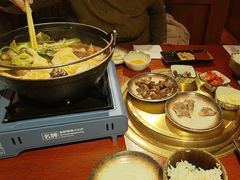 -喜牛烧肉酒场·黑金店(威高广场店)