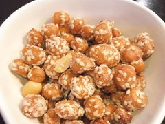 芝麻花生餐前甜点-柒號馆天津菜·八珍豆腐·牛窝骨