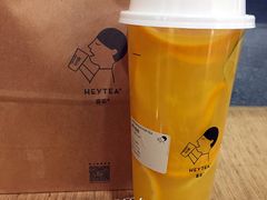 满杯橙橙-喜茶(上海正大广场店)