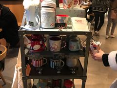 -星巴克(杭州银泰城西一店)
