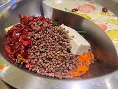 -沸炉重庆老火锅(军事博物馆店)