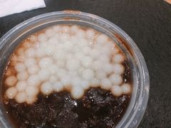 赤豆酒酿小圆子-潘玉麟糖粥