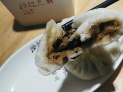 -凤起龙游老面包子(凯德晶品店)